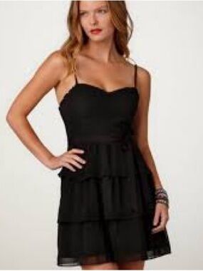 American Eagle, outfitters Black Tiered Sweetheart Bust Spaghetti-Strap Dress